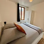 Idealement Situe Au Coeur De *
