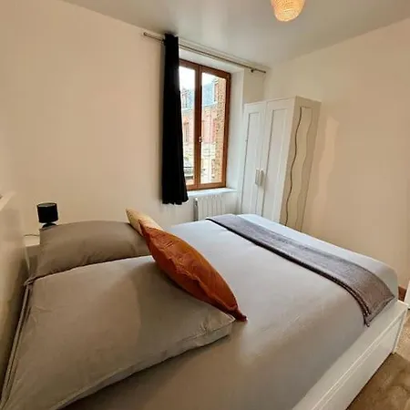 Idealement Situe Au Coeur De *